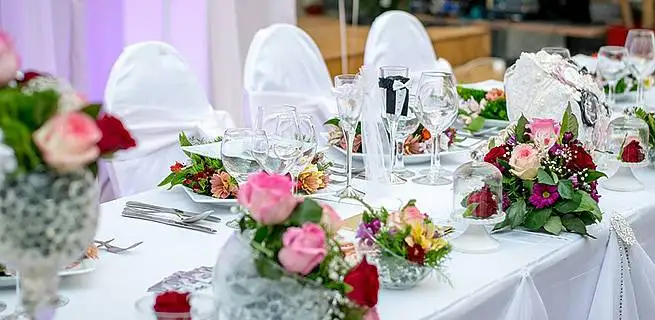 Jak na květinovou svatební výzdobu? | KvětinyOnline