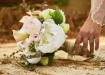 Sezóna svateb se blíží, nezapomeňte na výzdobu z květin