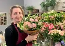 Hledáme floristku / floristu do našeho květinářství.