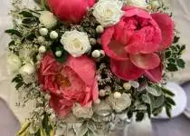 Пионам место не только в свадебном букете